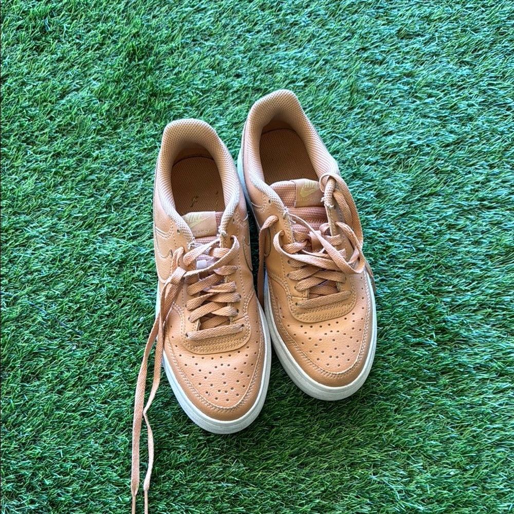 Nike Women's Tan Sneakers